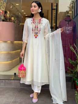 BLACK SCISSOR - Women White Chanderi Silk Sequined Kurta with Pant and Dupatta (Set of 3)