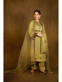 AFRIYA - Zarkha Green Kurta with Pant and Dupatta and Jacket
