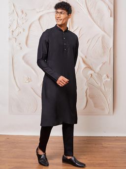 Vastramay - Black Solid Silk Blend Kurta with Viscose Pant