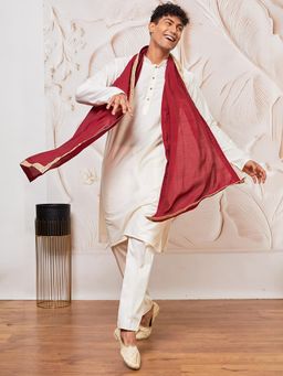 Vastramay - Solid Kurta with Pant and Maroon Embroidered Dupatta