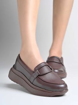 Shoetopia - Women Brown Casual Loafers