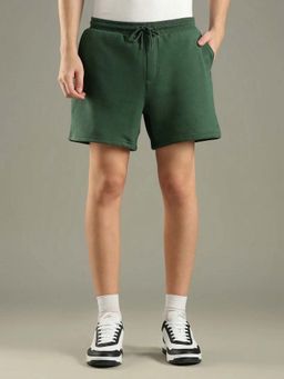 Tommy Hilfiger - Green Regular Fit Solid Mid Rise Shorts