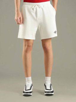 Tommy Hilfiger - White Regular Fit Solid Mid Rise Shorts