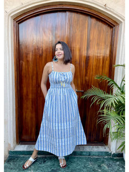 Label Tanvee - Women Blue Stripes Midi Dress