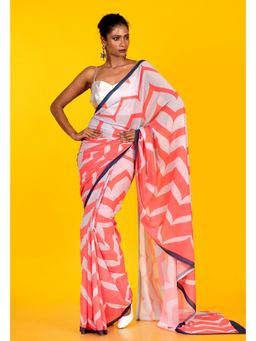 Boveee - Women Peach Georgette Geometric Printed Saree Without Blouse