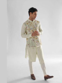 PAARSH - Men Hawk Light Green Kurta With Pant And Nehru Jacket