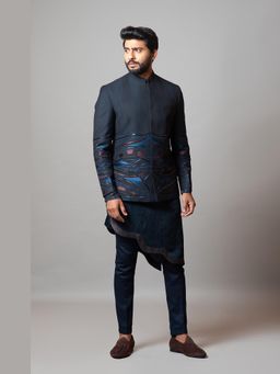 PAARSH - Men Blue Rogue Wave Kurta With Pant And Coat