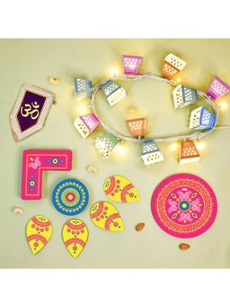 Indigifts - Shubh Diwali Toran with Hanging Lights & Rangoli (Set of 15)