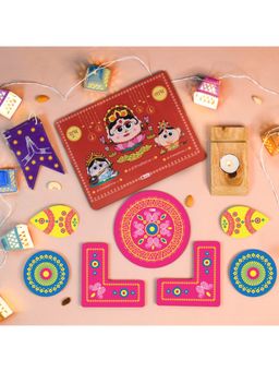 Indigifts - Diwali Door Hanging Toran, Lights, Laxmi Ganesh Diya Stand & Pink Rangoli (Set of 17)