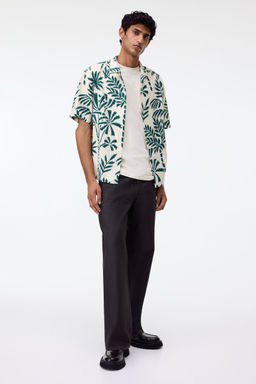 H&M - Men White Regular Fit Textu Resort Shirt