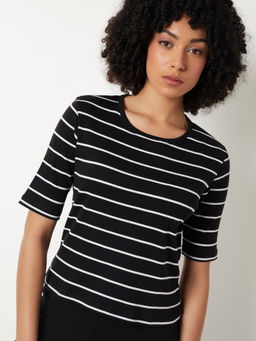 max - Black Stripes Round Neck T-Shirt