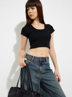 max - Black Textured Scoop Neck Crop Top