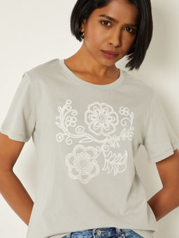 max - Grey Embroidered Round Neck T-Shirt