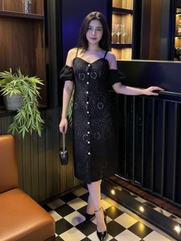 Trenbee - Black Blended Self Design Dress