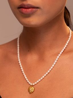 AURA STUDIO - Diana Pearl Necklace