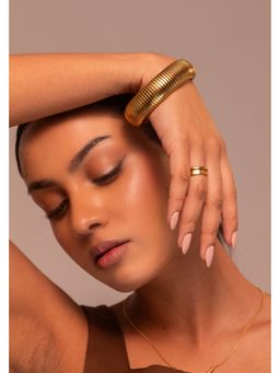 AURA STUDIO - Hailey Single Layer Bangle