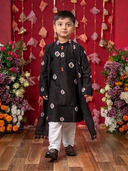 Kirti Agarwal Pret n Couture - Kurta with Pyjama and Dupatta (Set of 3)