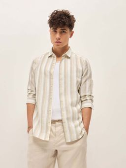 The Bear House - Men Striped Slim Fit Casual Shirt