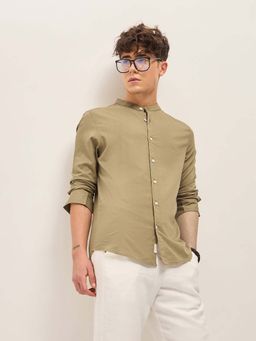 The Bear House - Men Solid Slim Fit Casual Shirt