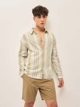 The Bear House - Men Striped Relaxed Fit Casual Shirt