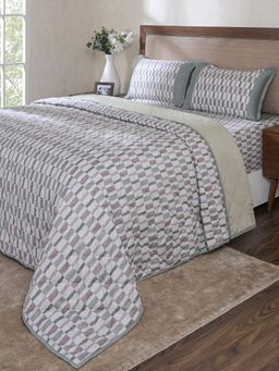 Maspar - Green Cotton Blend Bedsheet with Quilt & 2 Pillow Cover (King)