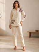 Beige color option, Currently selected