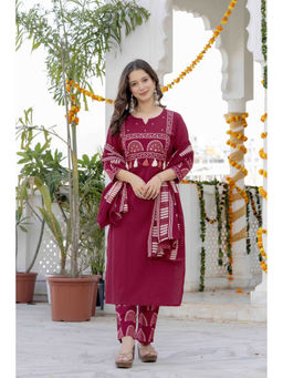 JAIPUR SARAI - Maroon Cotton Embroidered Kurta and Pant with Dupatta