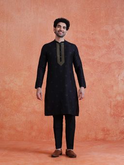 KISAH - Black Embroidered Full Sleeves Kurta