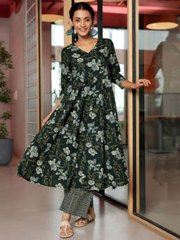 Libas - Green Pure Cotton Printed Kurta Sets for Women