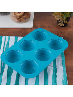 HomeTown - Bakalicious Aluminium 6 Cavity Muffins Tray in Teal Colour