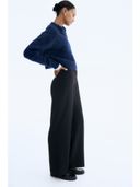 Black color option, Currently selected