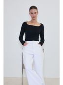 Black color option, Currently selected