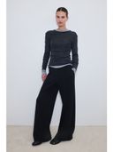 Black color option, Currently selected