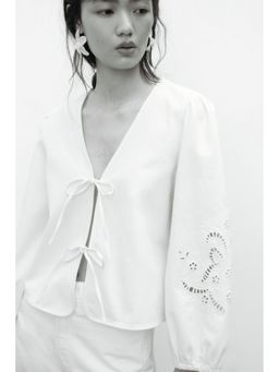 H&M - Women White Tie-detail broderie anglaise jacket
