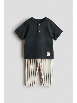 H&M - Boys Grey 2-piece set