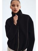 Black color option, Currently selected