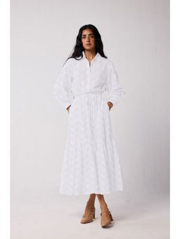 Reistor - Embroidered Flowy Midi Tiered Dress In White