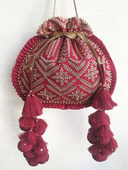 AMYRA - Leela Heritage Potli Maroon