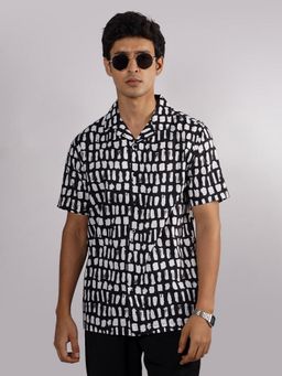 Eszett - Men Black Cotton Geometric Casual Shirt