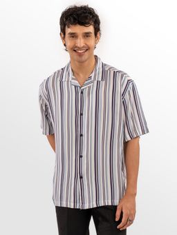 Eszett - Men Blue Cotton Stripes Casual Shirt