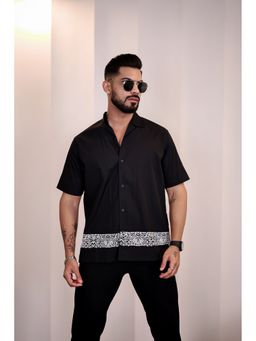 Eszett - Men Black Solid Casual Shirt