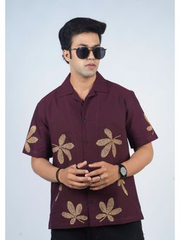 Eszett - Men Wine Floral Half Sleeves Casual Shirt