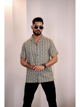 Eszett - Men Green Cotton Abstract Casual Shirt