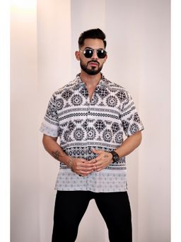 Eszett - Men Grey Linen Geometric Casual Shirt
