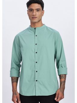 Eszett - Men Green Cotton Solid Casual Shirt