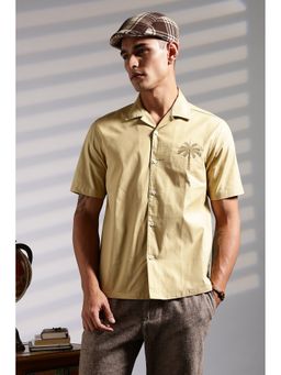 Eszett - Men Beige Solid Half Sleeves Casual Shirt