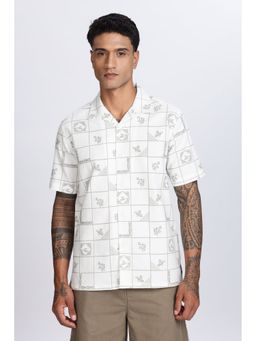 Eszett - Men White Cotton Printed Casual Shirt