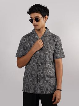 Eszett - Men Black Cotton Geometric Casual Shirt