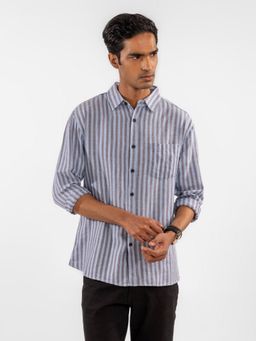 Eszett - Men Blue Cotton Stripes Casual Shirt