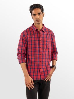 Eszett - Men Red Cotton Checks Casual Shirt